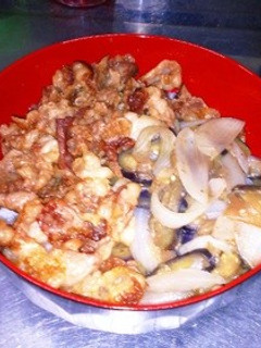 絶賛トロ茄子スタミナ焼肉サッパリ梅ご飯丼-レシピのメイン写真