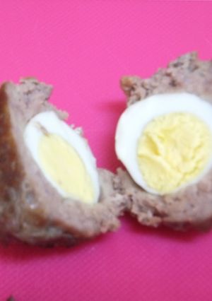 うずらの卵入りハンバーグ-レシピのメイン写真