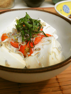 *おつまみに*じゃことトマトの冷奴*-レシピのメイン写真