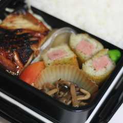 รูปของ スパムでジャガイモ餅