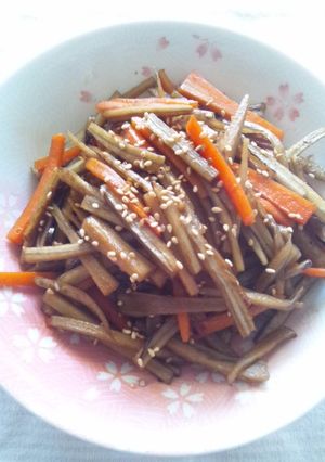 我が家の☆調味料３つだけのきんぴらごぼう-レシピのメイン写真
