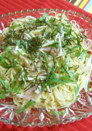 なめ茸のみょうが大葉のっけ盛りパスタ-レシピのメイン写真