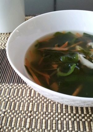 簡単!ダシダでわかめスープ-レシピのメイン写真