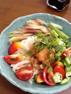 スダチおろしうどんに夏野菜載せて-レシピのメイン写真