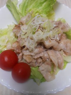 豚ばら肉にんにく炒め・レタス添え-レシピのメイン写真