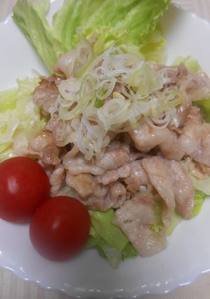豚ばら肉にんにく炒め・レタス添え-レシピのメイン写真