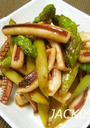 イカとアスパラのオイスターソース炒め-レシピのメイン写真