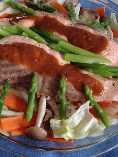 サーモンと食物繊維たっぷり野菜の蒸し焼き-レシピのメイン写真