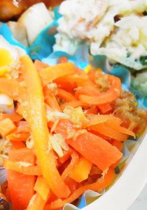 お弁当・付け合せ☆人参とツナのおかか炒め-レシピのメイン写真