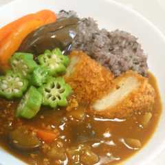 รูปของ 夏本番！！がっつりカツカレー
