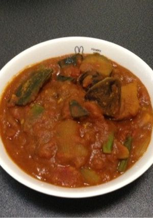 ルウを使わない夏野菜の簡単トマトカレー-レシピのメイン写真