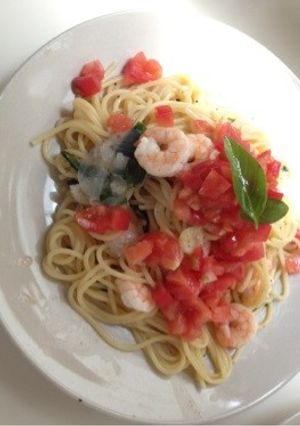 夏です! バジルとトマトと海老のパスタ-レシピのメイン写真