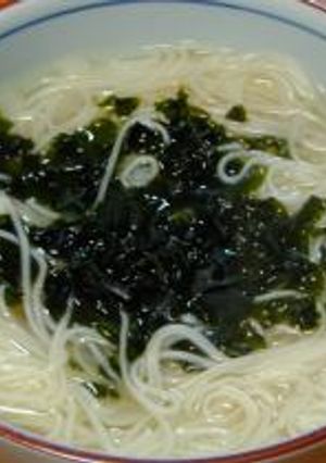 生姜が良い香り・シンプル塩ラーメン-レシピのメイン写真