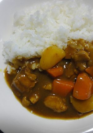 鶏ガラで煮込んだ濃厚チキンカレー-レシピのメイン写真
