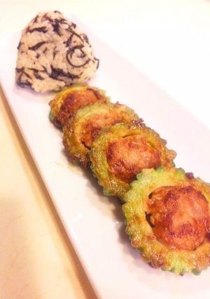 簡単♪美味しいゴーヤの肉詰め焼き-レシピのメイン写真