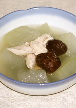冬瓜をささ身と干し椎茸で煮る-レシピのメイン写真