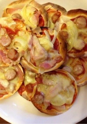 超簡単★餃子の皮でピザ-レシピのメイン写真