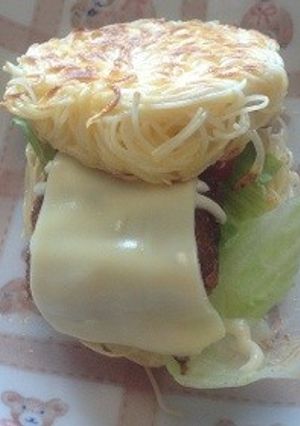 簡単！アレンジ☆そうめんバーガー-レシピのメイン写真