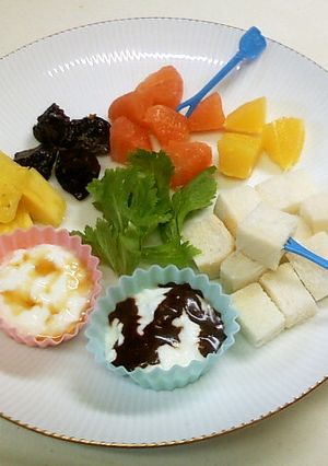 パンとフルーツのヨーグルトフォンデュ-レシピのメイン写真