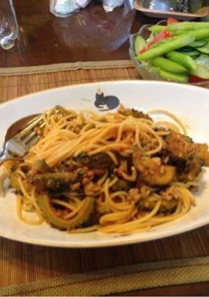 ゴーヤと茄子と挽肉のトマト味噌パスタ-レシピのメイン写真