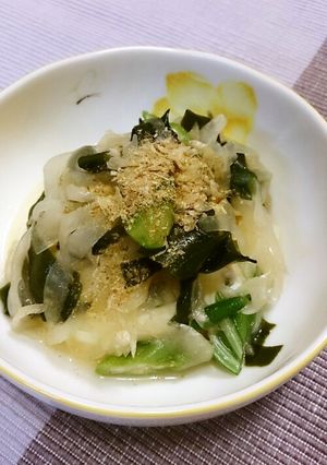 ☆梅酢☆玉ねぎ＆ワカメの簡単マリネ風-レシピのメイン写真