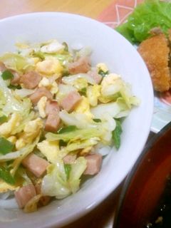 スパムのそぼろ丼-レシピのメイン写真