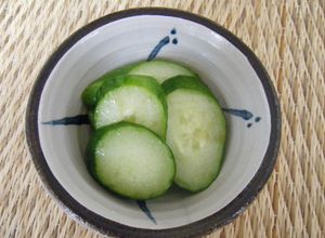 昆布だしの素で旨ウマ♬キュウリの浅漬け-レシピのメイン写真