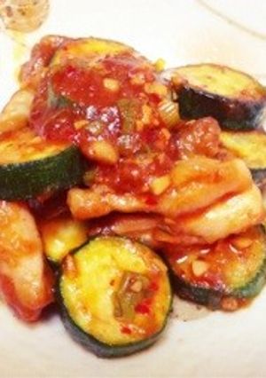 鶏肉とズッキーニのチリソース-レシピのメイン写真