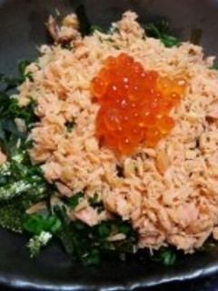 鮭とイクラの親子丼-レシピのメイン写真