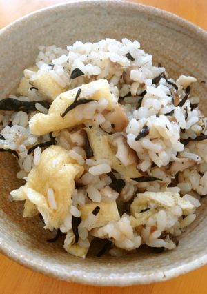 椎茸、ひじき、油揚げの炊き込みご飯-レシピのメイン写真