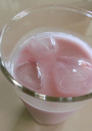 濃縮紫蘇ジュース☆紫蘇ミルクドリンク保存-レシピのメイン写真