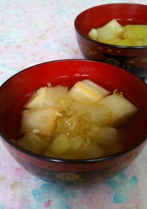 夕顔と茗荷とお麩の味噌汁-レシピのメイン写真