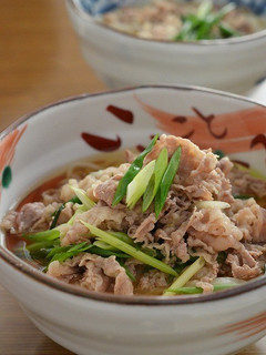 簡単!お肉でつゆも美味な関西風うどん-レシピのメイン写真