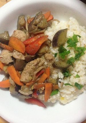 茄子と味噌漬鶏と人参と舞茸の平丼-レシピのメイン写真