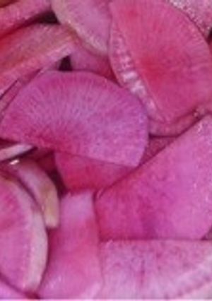 風味豊富な赤大根の漬物-レシピのメイン写真