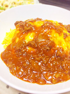 ハヤシライスの残りでコーンご飯オムハヤシ-レシピのメイン写真