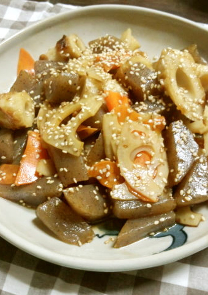 簡単おかず♪ちくわれんこんにゃく炒め♡-レシピのメイン写真