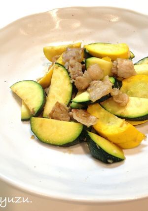 ズッキーニと豚バラのにんにくポン酢炒め-レシピのメイン写真