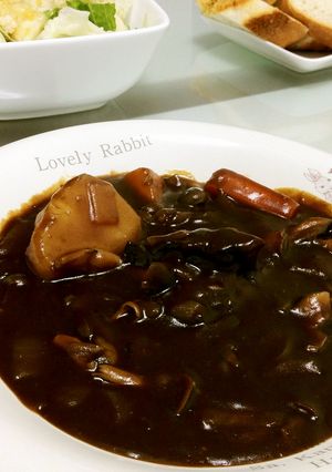 お肉がゴロゴロ入ったビーフシチュー-レシピのメイン写真