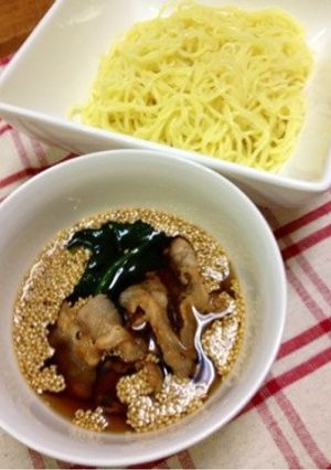 生中華麺・豚肉・ほうれん草で冷やしつけ麺-レシピのメイン写真