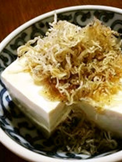 ごま油香る♪ちりめんじゃこどっさり冷奴-レシピのメイン写真