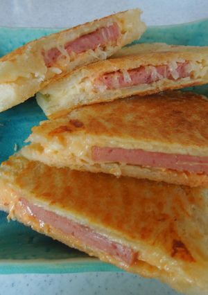 カリカリ美味しい☆スパムのホットサンド-レシピのメイン写真