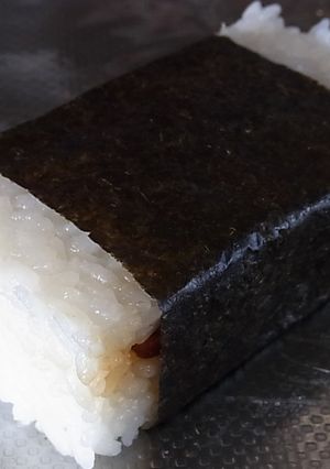 お弁当に食べやすいスパむすび-レシピのメイン写真