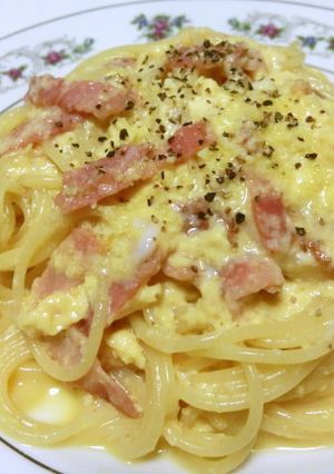 牛乳でさっぱり☆簡単カルボナーラ-レシピのメイン写真