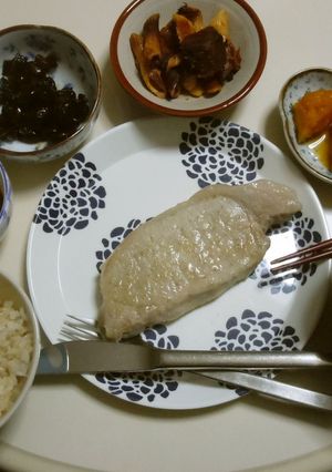 漬けて焼くだけ、豚ロースの甘酒漬け焼き。-レシピのメイン写真