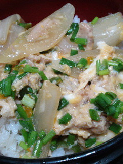 ツナ玉丼-レシピのメイン写真