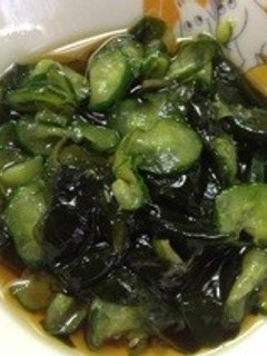 簡単さっぱり！きゅうりとワカメの酢の物-レシピのメイン写真