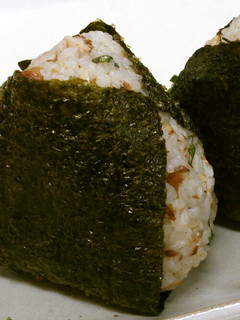サンマの干物でおにぎり-レシピのメイン写真