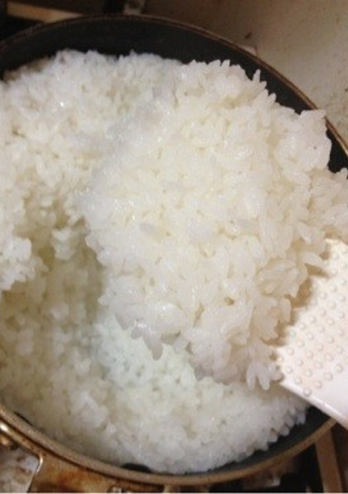 普通のお鍋で簡単♪ふっくら白いご飯-レシピのメイン写真