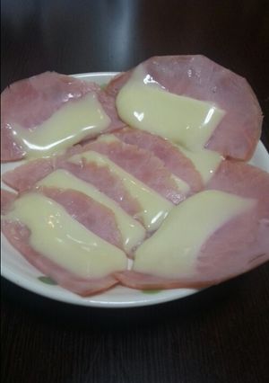 おつまみに！チンするだけのハムチーズ-レシピのメイン写真